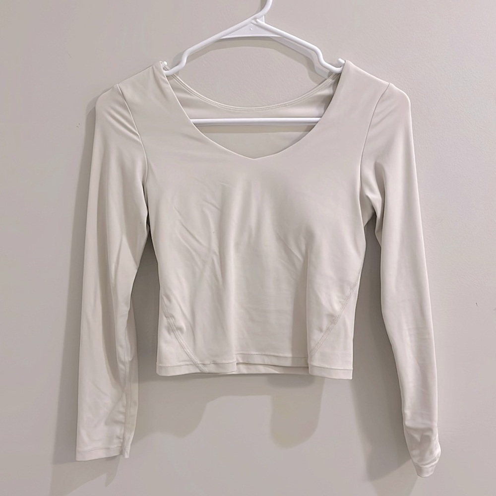 HALARA long sleeve athletic top, scoop neck long sleeve sports top